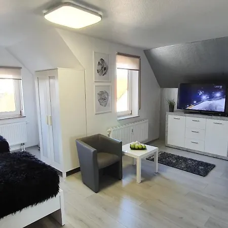 Unique Messe - Airport *