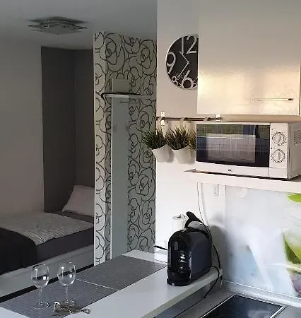 Unique Messe - Airport 아파트